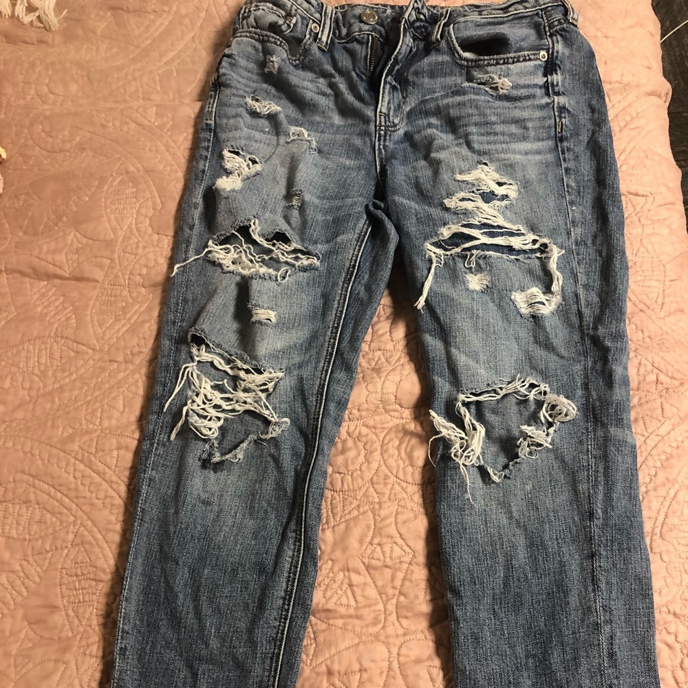 American eagle mom jeans